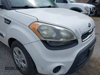2012 Kia Soul with VIN KNDJT2A59C7439484, listed as a IAAI auction lot 42114087 with 142,933 mi miles. Bid and sale history available at carsss.com. Image 13.