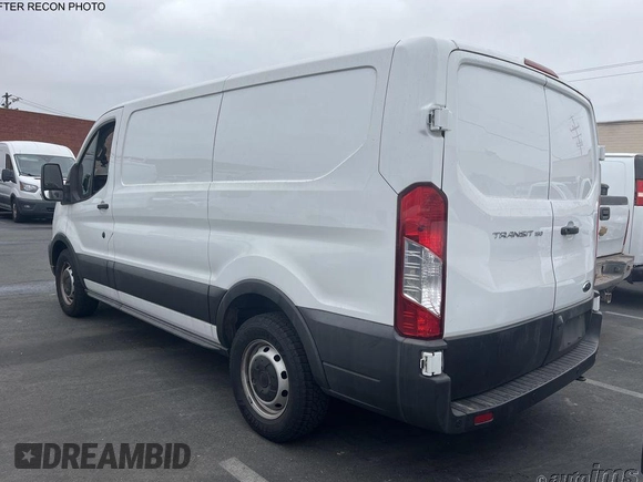 2020 Ford Transit Cargo z VIN 1FTYE1Y83LKA19445, wystawiony jako IAAI lot #42615318 z przebiegiem 103 422 mil mil oraz . Historia ofert i sprzedaży dostępna na DreamBid. Obrazek 4.