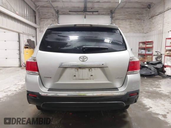 2013 Toyota Highlander Limited with VIN 5TDDK3EHXDS175547, listed as a IAAI auction lot 41334864 with 135,049 mi miles and . Bid and sale history available at DreamBid. Image 17.