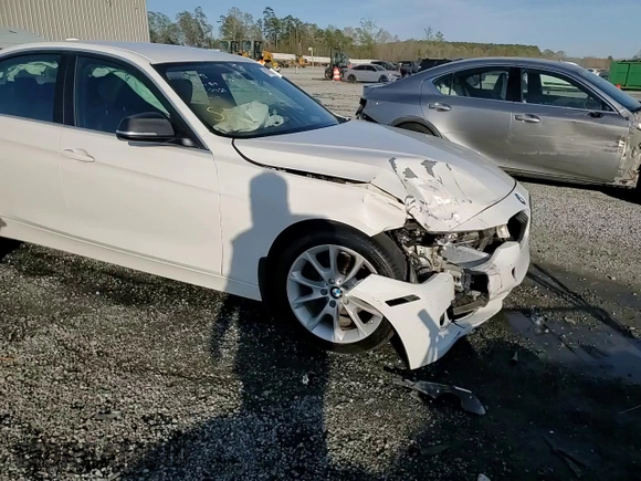 2015 BMW 3 Series 320i with VIN WBA3B1C56FK140407, listed as a Copart auction lot 51576015 with 88,718 mi miles and Salvage title. Bid and sale history available at DreamBid. Image 13.
