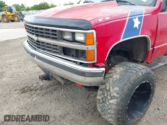 1989 Chevrolet Silverado 1500 with VIN 1GCDK14K4KZ182121, listed as a IAAI auction lot 42110956 with 307,979 mi miles and . Bid and sale history available at DreamBid. Image 6.