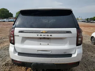 2021 Chevrolet Tahoe LT z VIN 1GNSCNKD0MR418886, wystawiony jako Copart lot #54391335 z przebiegiem 94 264 mil mil oraz Szkoda całkowita • Salvage title. Historia ofert i sprzedaży dostępna na DreamBid. Obrazek 6.