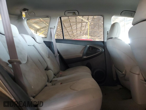 2010 Toyota RAV4 z VIN JTMZF4DVXA5031361, wystawiony jako Copart lot #65042765 z przebiegiem 186 890 mil mil oraz Czysty tytuł • Clean title. Historia ofert i sprzedaży dostępna na DreamBid. Obrazek 10.