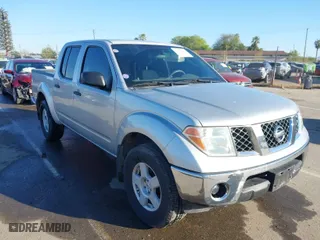2005 Nissan Frontier 4WD SE with VIN 1N6AD07W65C461211, listed as a IAAI auction lot 41844232 with NaN miles. Bid and sale history available at carsss.com. Image 1.