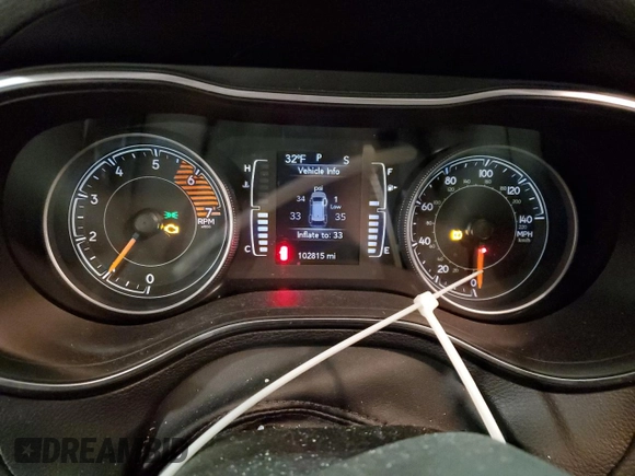 2020 Jeep Cherokee Altitude z VIN 1C4PJMLN9LD533438, wystawiony jako Copart lot #52983455 z przebiegiem 102 815 mil mil oraz Szkoda całkowita • Salvage title. Historia ofert i sprzedaży dostępna na DreamBid. Obrazek 9.
