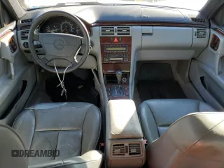 1996 Mercedes-Benz E-Class with VIN WDBJF55F9TJ005448, listed as a Copart auction lot 75096904 with 186,282 mi miles and Clean Title. Bid and sale history available at carsss.com. Image 8.