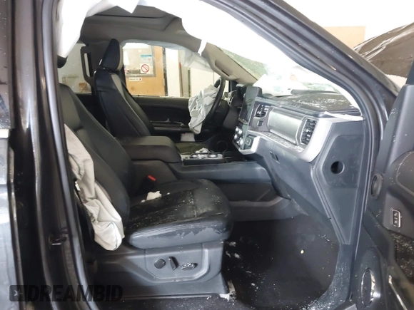 2024 Ford Expedition Max XLT with VIN 1FMJK1J83REA98073, listed as a IAAI auction lot 41525411 with Not Provided miles and . Bid and sale history available at DreamBid. Image 5.