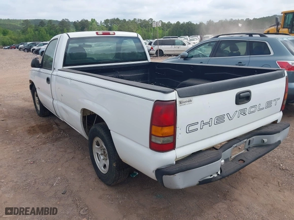2000 Chevrolet Silverado 1500 with VIN 1GCEC14W4YE188134, listed as a IAAI auction lot 41994005 with 206,909 mi miles. Bid and sale history available at carsss.com. Image 3.