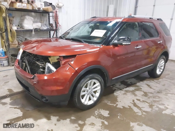 2014 Ford Explorer XLT with VIN 1FM5K8D89EGA17579, listed as a IAAI auction lot 40903918 with 127,780 mi miles. Bid and sale history available at carsss.com. Image 20.