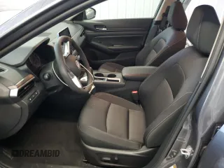 2025 Nissan Altima SV z VIN 1N4BL4DV2SN320249, wystawiony jako Copart lot #56504895 z przebiegiem 12 327 mil mil oraz Szkoda całkowita • Salvage title. Historia ofert i sprzedaży dostępna na DreamBid. Obrazek 7.