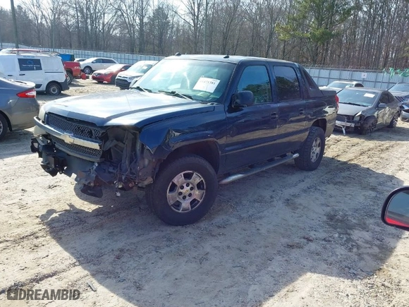 2005 Chevrolet Avalanche LS with VIN 3GNEC12Z25G212827, listed as a IAAI auction lot 41471381 with 314,023 mi miles. Bid and sale history available at carsss.com. Image 2.
