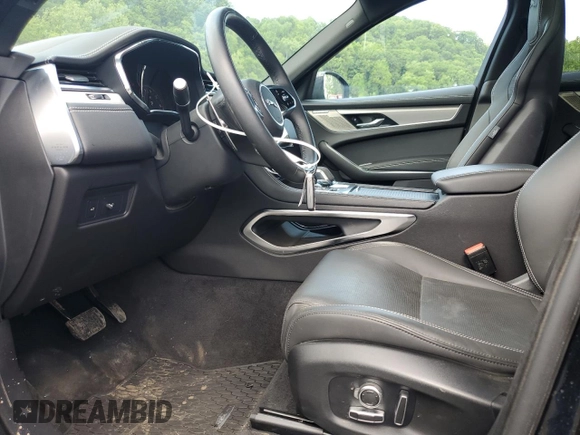 2024 Jaguar F-Pace R-Dynamic S z VIN SADCT2FU0RA722896, wystawiony jako Copart lot #59187375 z przebiegiem 9 589 mil mil oraz Szkoda całkowita • Salvage title. Historia ofert i sprzedaży dostępna na DreamBid. Obrazek 7.