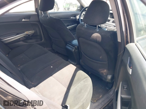 2009 Honda Accord EX z VIN 1HGCP26799A197400, wystawiony jako IAAI lot #42326338 z przebiegiem 159 243 mil mil oraz . Historia ofert i sprzedaży dostępna na DreamBid. Obrazek 8.