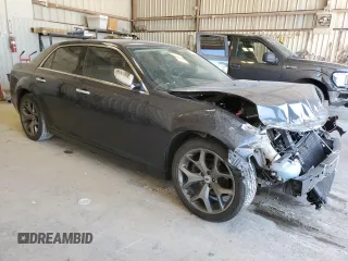 2019 Chrysler 300 Limited with VIN 2C3CCAEGXKH528082, listed as a Copart auction lot 54342925 with 154,783 mi miles and Clean Title. Bid and sale history available at DreamBid. Image 4.