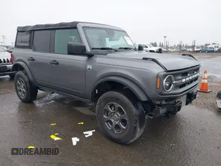 2021 Ford Bronco with VIN 1FMDE5BH4MLA77019, listed as a IAAI auction lot 41479056 with 30,484 mi miles. Bid and sale history available at carsss.com. Image 1.
