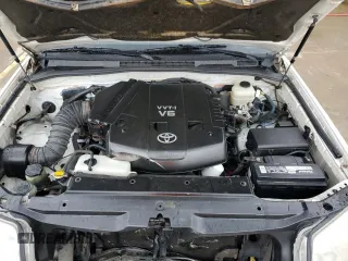 2005 Toyota 4Runner SR5 с VIN JTEBU14RX50073763, выставлен на аукционе Copart как лот 54052635 с пробегом 234 904 миль миль и На запчасти • Non repairable. История ставок и продаж доступна на DreamBid. Изображение 12.