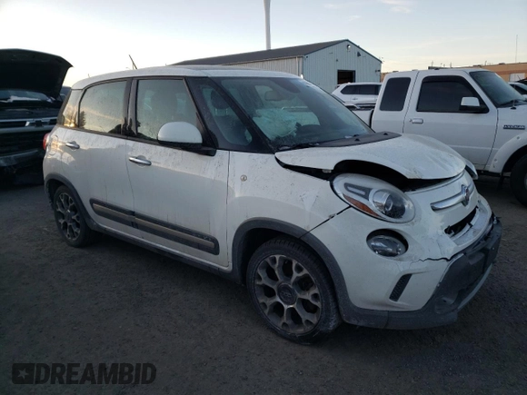 2014 FIAT 500L Trekking with VIN ZFBCFADH0EZ024452, listed as a Copart auction lot 41500685 with 109,548 mi miles and Clean Title. Bid and sale history available at carsss.com. Image 4.