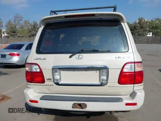 2003 Lexus LX with VIN JTJHT00W533530284, listed as a IAAI auction lot 40605506 with Not Provided miles. Bid and sale history available at carsss.com. Image 16.