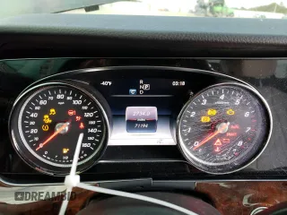 2017 Mercedes-Benz E-Class E 300 Luxury with VIN WDDZF4JB1HA103419, listed as a Copart auction lot 70648582 with 71,194 mi miles. Bid and sale history available at carsss.com. Image 9.