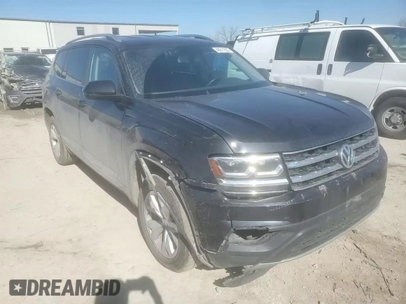 2018 Volkswagen Atlas SE с VIN 1V2CP2CA3JC596938, выставлен на аукционе Copart как лот 46811805 с пробегом 169 414 миль миль и Списание • Salvage title. История ставок и продаж доступна на DreamBid. Изображение 11.