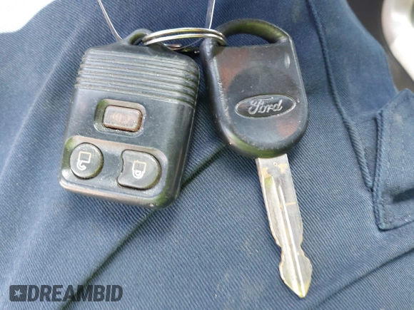 2009 Ford F-150 XL с VIN 1FTPW12V09FA67249, выставлен на аукционе IAAI как лот 42207010 с пробегом 234 895 миль миль и . История ставок и продаж доступна на DreamBid. Изображение 11.