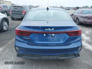 2024 Kia Forte LXS z VIN 3KPF24AD9RE822457, wystawiony jako IAAI lot #41235294 z przebiegiem 5 612 mil mil oraz . Historia ofert i sprzedaży dostępna na DreamBid. Obrazek 16.