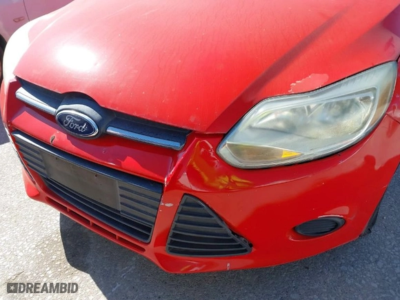 2014 Ford Focus SE with VIN 1FADP3F27EL419580, listed as a IAAI auction lot 41872022 with 115,486 mi miles. Bid and sale history available at carsss.com. Image 6.