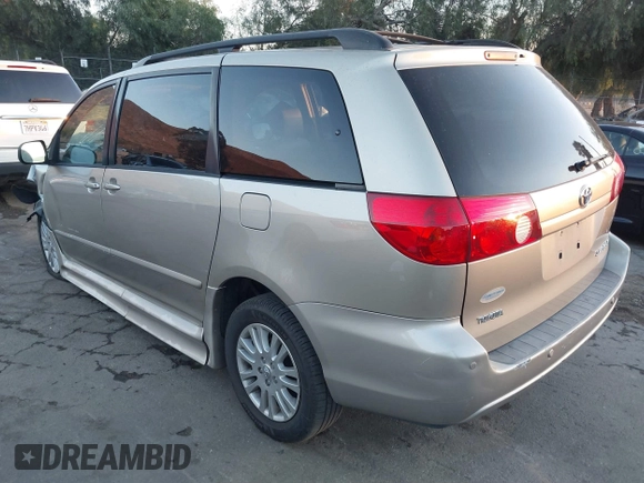 2008 Toyota Sienna XLE with VIN 5TDZK22CX8S186191, listed as a IAAI auction lot 41232329 with 109,103 mi miles. Bid and sale history available at carsss.com. Image 3.