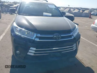 2018 Toyota Highlander LE with VIN 5TDZZRFH5JS266501, listed as a IAAI auction lot 41209838 with 99,340 mi miles and . Bid and sale history available at DreamBid. Image 12.