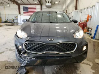 2022 Kia Sportage LX with VIN KNDPMCAC6N7962671, listed as a Copart auction lot 49358555 with 33,813 mi miles and Salvage Title. Bid and sale history available at carsss.com. Image 5.