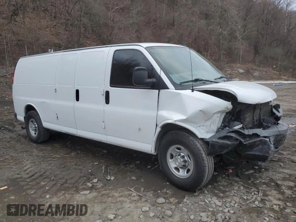 2017 Chevrolet Express Cargo Van with VIN 1GCWGBFF2H1336512, listed as a Copart auction lot 88710335 with 266,562 mi miles and Salvage Title. Bid and sale history available at carsss.com. Image 4.