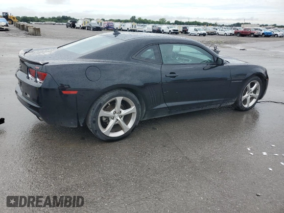 2013 Chevrolet Camaro LT z VIN 2G1FC1E31D9228586, wystawiony jako Copart lot #59762765 z przebiegiem 204 854 mil mil oraz Szkoda całkowita • Salvage title. Historia ofert i sprzedaży dostępna na DreamBid. Obrazek 3.