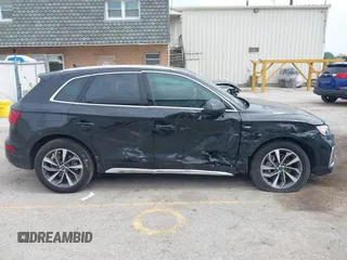 2024 Audi Q5 S line Premium Plus with VIN WA1EAAFY8R2025472, listed as a IAAI auction lot 42371409 with 10,737 mi miles and . Bid and sale history available at DreamBid. Image 12.