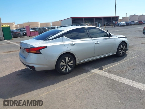 2020 Nissan Altima 2.5 SL with VIN 1N4BL4EV2LC135355, listed as a IAAI auction lot 41778726 with 104,603 mi miles. Bid and sale history available at carsss.com. Image 4.