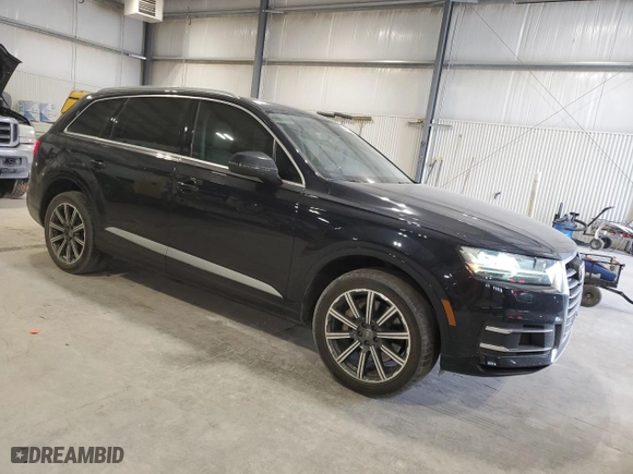 2017 Audi Q7 Premium Plus with VIN WA1LAAF7XHD013888, listed as a Copart auction lot 44163525 with 111,135 mi miles and Salvage Title. Bid and sale history available at carsss.com. Image 4.