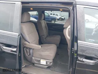 2016 Honda Odyssey SE with VIN 5FNRL5H31GB139608, listed as a IAAI auction lot 41819400 with 109,195 mi miles. Bid and sale history available at carsss.com. Image 8.