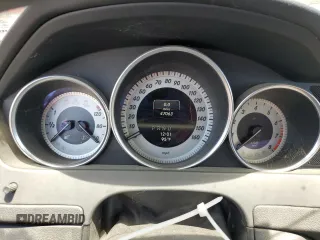 2013 Mercedes-Benz C 250 с VIN WDDGJ4HB5DG072422, выставлен на аукционе Copart как лот 55254375 с пробегом 47 063 миль миль и Чистый • Clean title. История ставок и продаж доступна на DreamBid. Изображение 9.