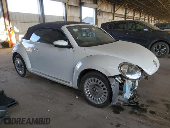 2015 Volkswagen Beetle 1.8T with VIN 3VW517AT3FM800881, listed as a Copart auction lot 87896105 with 30,315 mi miles and Salvage title. Bid and sale history available at DreamBid. Image 4.