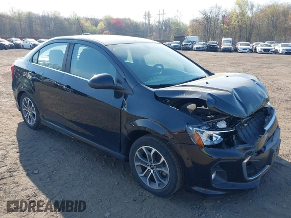 2020 Chevrolet Sonic LT z VIN 1G1JD5SB6L4140998, wystawiony jako IAAI lot #42085225 z przebiegiem 33 196 mil mil oraz . Historia ofert i sprzedaży dostępna na DreamBid. Obrazek 6.