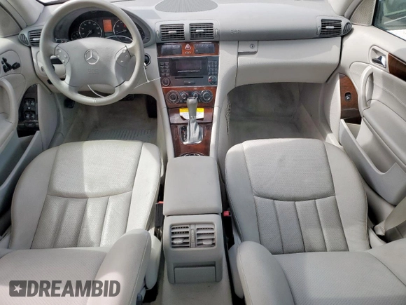 2005 Mercedes-Benz C 240 с VIN WDBRF61JX5A784252, выставлен на аукционе Copart как лот 56888685 с пробегом 27 003 миль миль и Чистый • Clean title. История ставок и продаж доступна на DreamBid. Изображение 8.