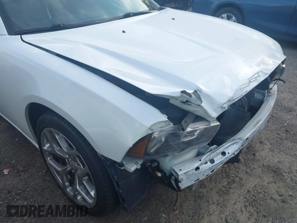 2014 Dodge Charger SXT with VIN 2C3CDXHG4EH337807, listed as a IAAI auction lot 42027319 with 151,988 mi miles. Bid and sale history available at carsss.com. Image 6.