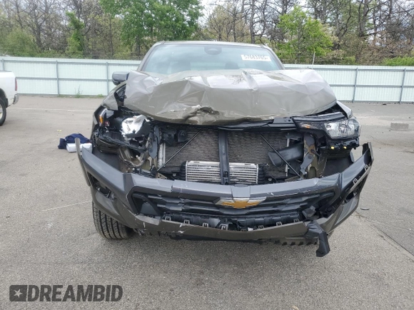 2024 Chevrolet Colorado 4WD LT z VIN 1GCGTCEC5R1108213, wystawiony jako Copart lot #57683765 z przebiegiem 22 022 mil mil oraz Szkoda całkowita • Salvage title. Historia ofert i sprzedaży dostępna na DreamBid. Obrazek 5.