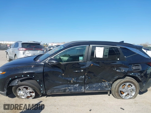2024 Hyundai Tucson SEL with VIN 5NMJB3DE4RH299544, listed as a IAAI auction lot 41818475 with 37,698 mi miles. Bid and sale history available at carsss.com. Image 6.