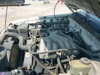 1999 Toyota 4Runner SR5 z VIN JT3GN86R4X0092426, wystawiony jako IAAI lot #43222456 z przebiegiem 259 214 mil mil oraz . Historia ofert i sprzedaży dostępna na DreamBid. Obrazek 18.