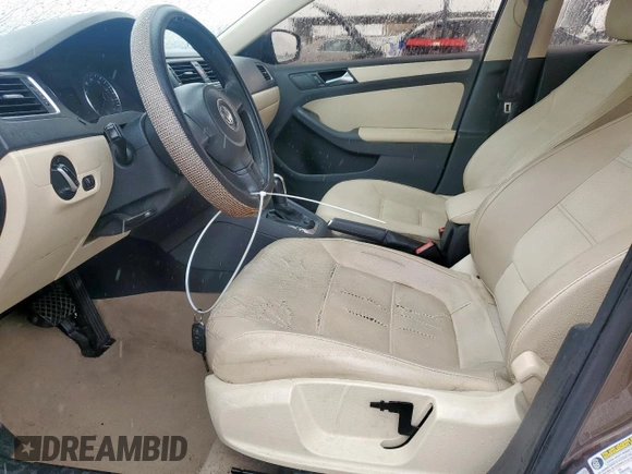 2012 Volkswagen Jetta SE с VIN 3VWDX7AJXCM324469, выставлен на аукционе Copart как лот 60819075 с пробегом 215 746 миль миль и Чистый • Clean title. История ставок и продаж доступна на DreamBid. Изображение 7.