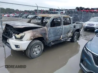 2014 Toyota Tacoma PreRunner with VIN 3TMJU4GNXEM163647, listed as a IAAI auction lot 41422577 with 1 mi miles. Bid and sale history available at carsss.com. Image 2.