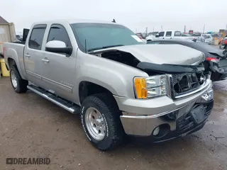 2008 GMC Sierra 1500 Work Truck with VIN 2GTEK13M881169431, listed as a IAAI auction lot 41435930 with 132,787 mi miles. Bid and sale history available at carsss.com. Image 1.