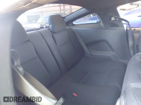 2013 Ford Mustang V6 с VIN 1ZVBP8AM4D5276112, выставлен на аукционе IAAI как лот 42543725 с пробегом Не указан миль и . История ставок и продаж доступна на DreamBid. Изображение 8.