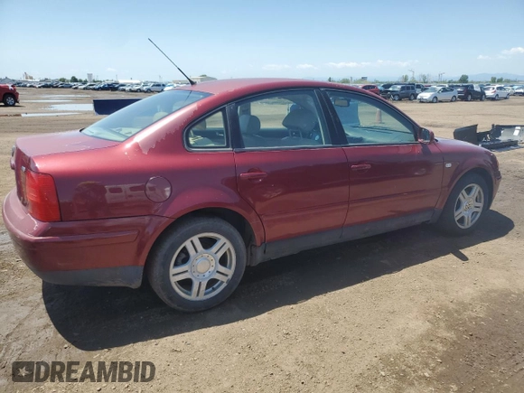 2000 Volkswagen Passat with VIN WVWPD23B9YP211602, listed as a Copart auction lot 61509955 with 121,435 mi miles and Clean title. Bid and sale history available at DreamBid. Image 3.