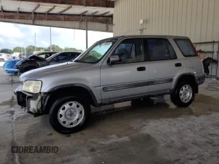 2001 Honda CR-V LX with VIN JHLRD28461C003132, listed as a Copart auction lot 51795695 with 133,027 mi miles and Salvage Title. Bid and sale history available at carsss.com. Image 1.